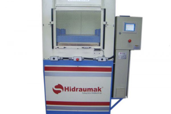 Projetamos e fabricamos máquinas hidráulicas